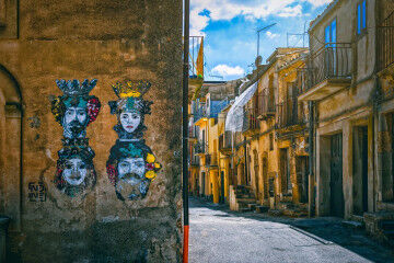 tagAlt.Sicilian street art teste di moro 6