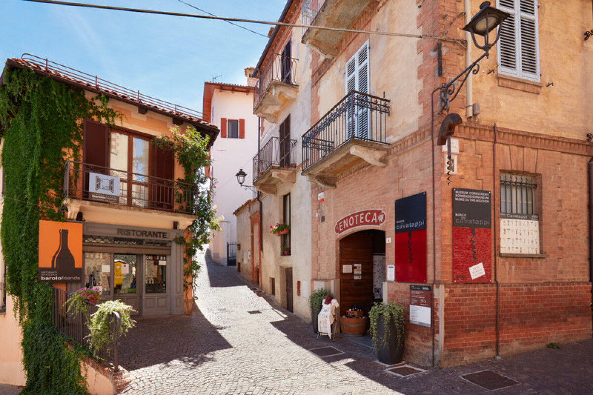 tagAlt.Corkscrew museum, restaurant and ancient street in Barolo, Italy