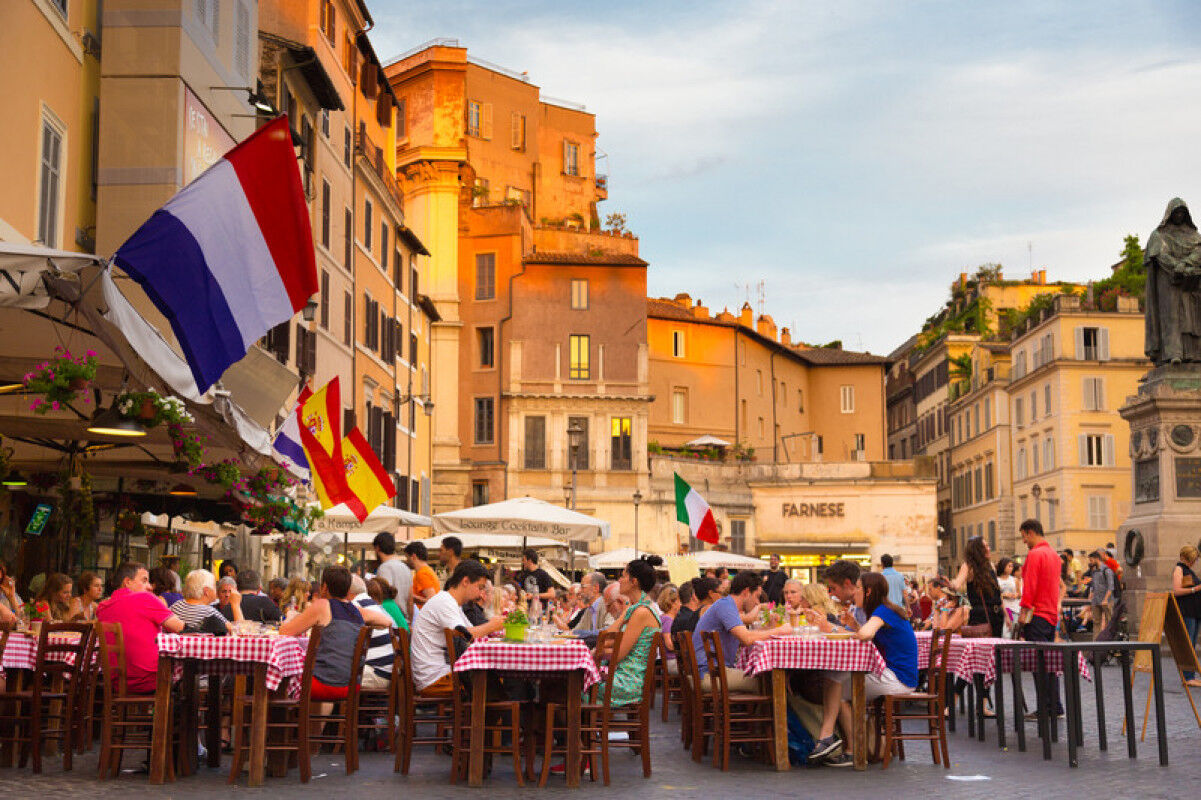 tagAlt.piazza Campo De Fiori in Rome, Italy.