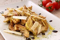 artichoke salad with cheese and balsamic vinegar.
