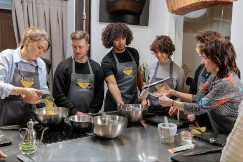 cooking class students