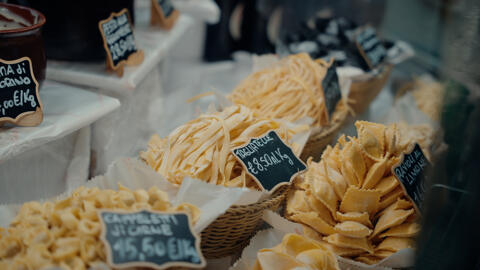 fresh pasta at market