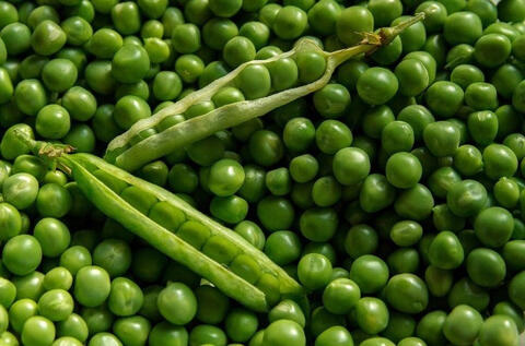 have green peas for dinner