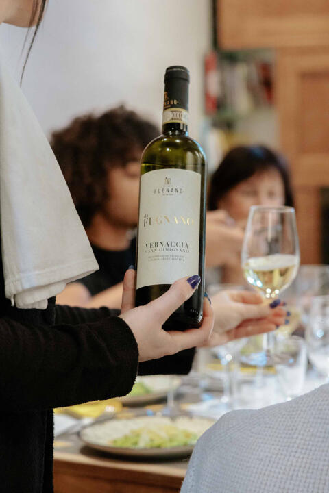 How does the wine challenge work?