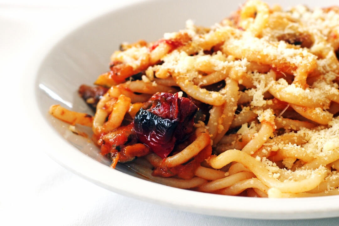 Pici with tomato sauce
