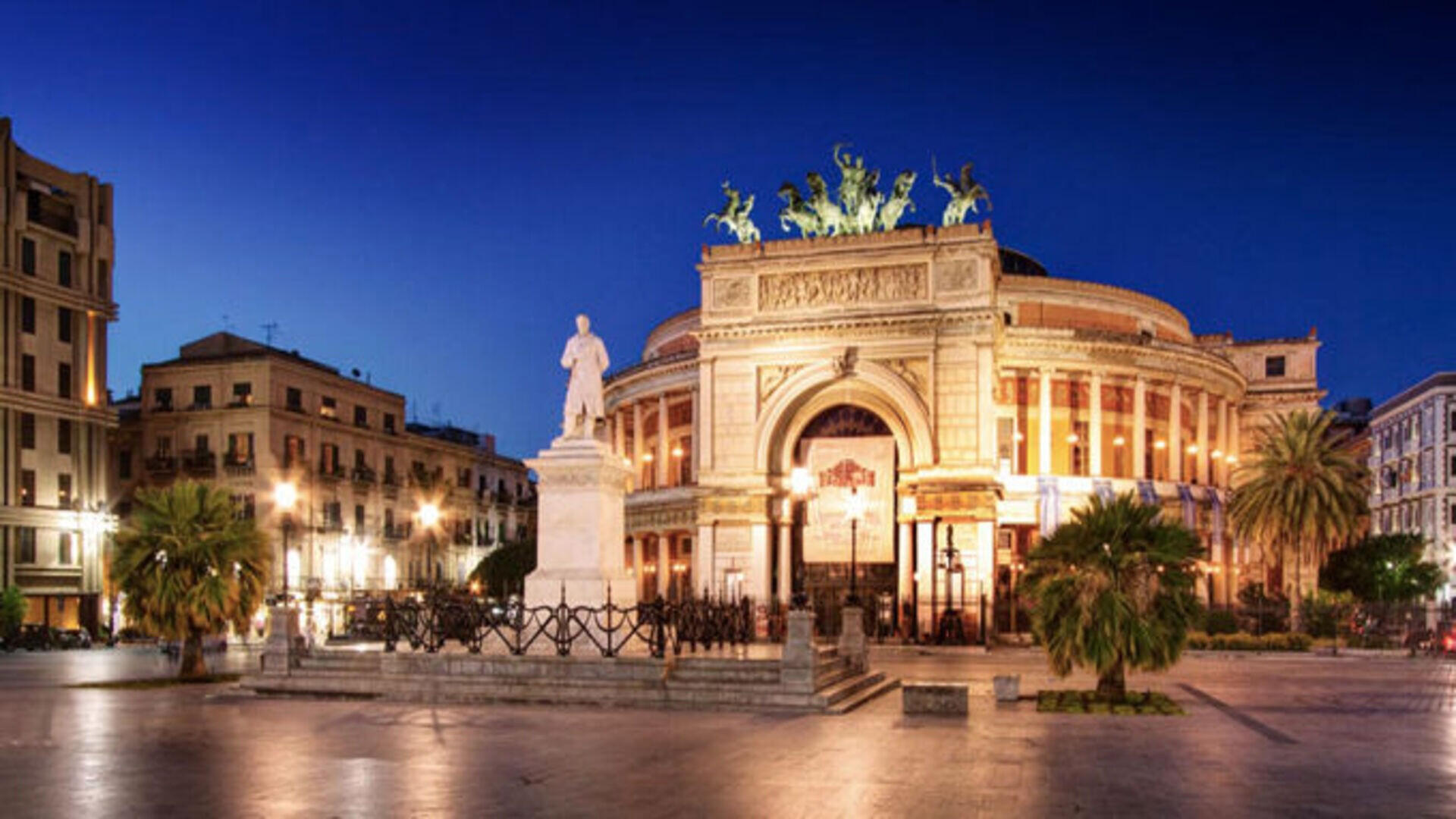 politeama-hotel-palermo-night