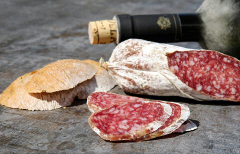 salumi on table