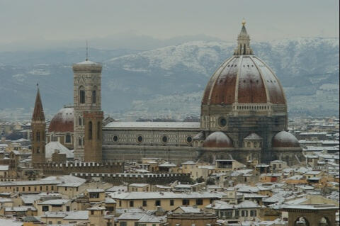 snow in florence during christmas