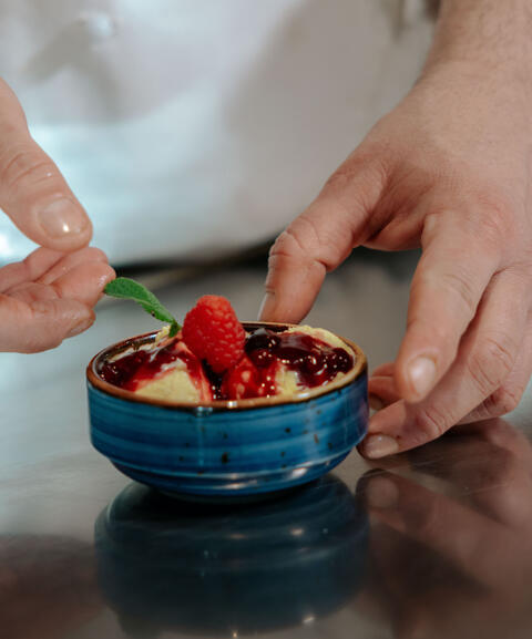 What You'll Learn during your Pizza and Gelato Group Cooking Class: