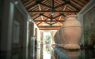 tagAlt.Tenuta Ghizzano cellar anphora wine cocciopesto