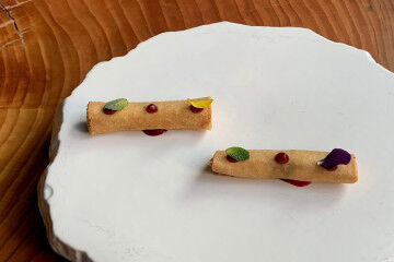 tagAlt.Dimsum Involtino White plate 6