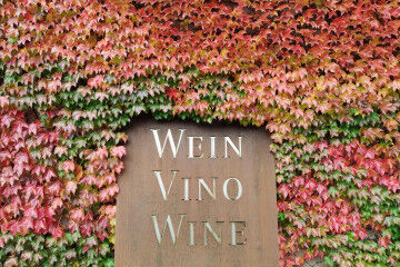 tagAlt.Local wine signage ENG ITA GER 6