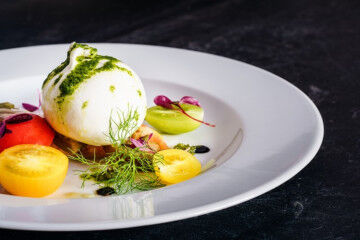 tagAlt.Mozzarella salad tomatoes plate 7