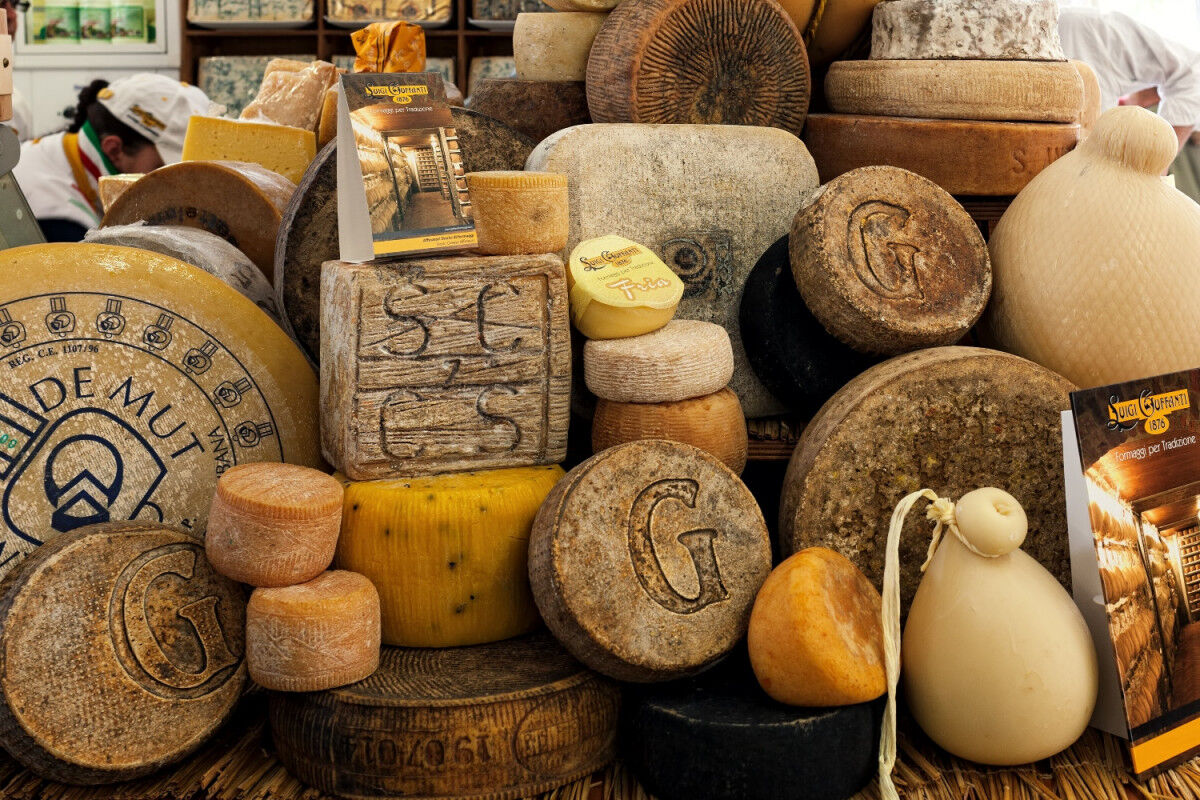 tagAlt.Cheese Festival Bra Cover