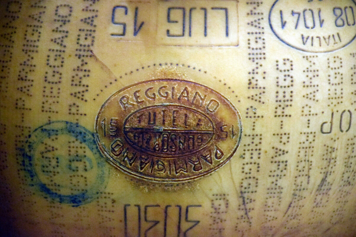 tagAlt.parmigiano reggiano 